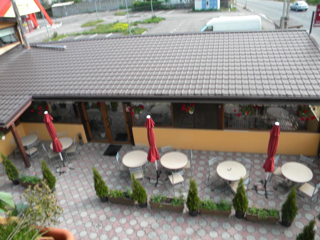 Pensiunea Mason'S ริชนอฟ ภายนอก รูปภาพ